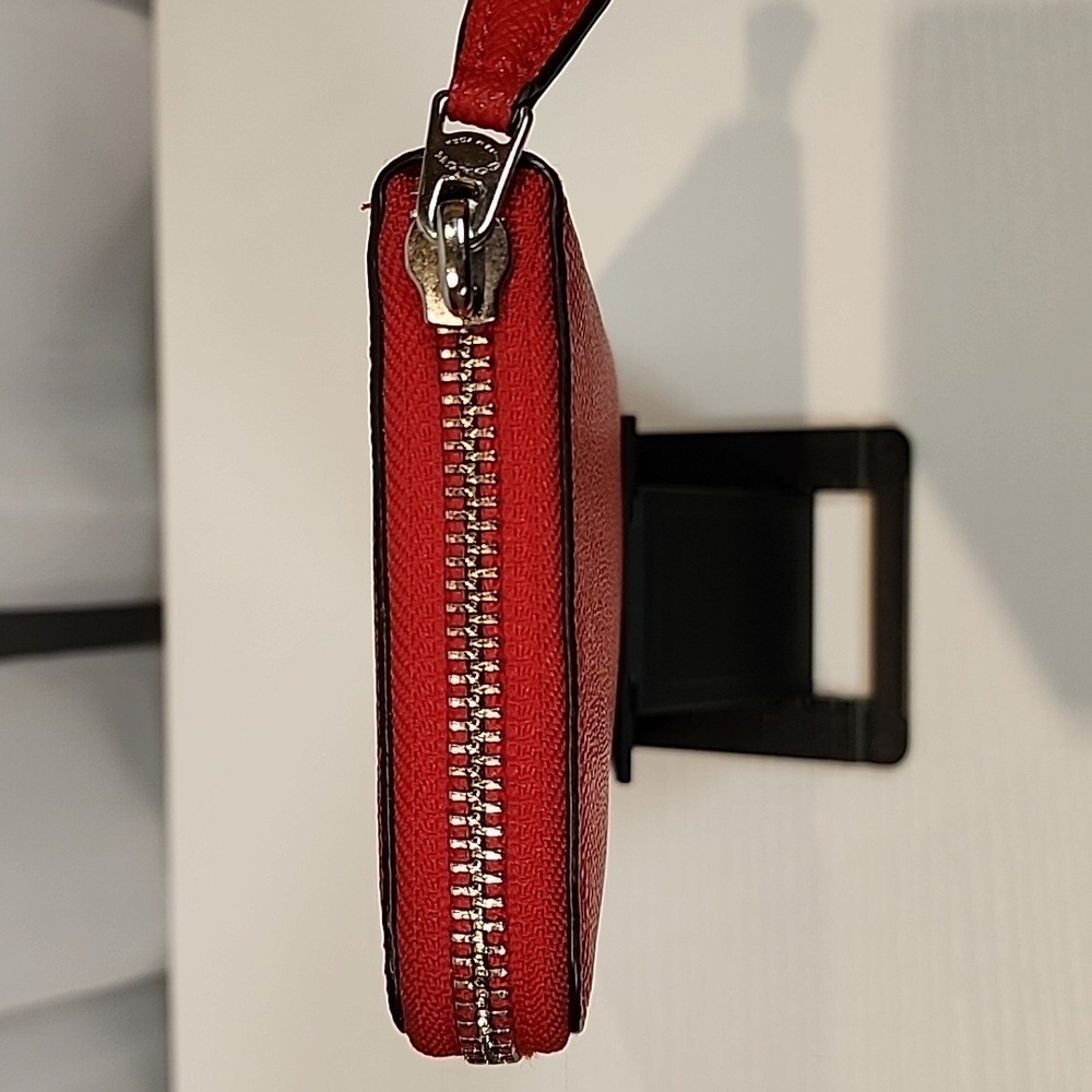 Coach Accordian Zip Wallet - Picture 4 of 9